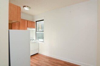 1742 N Humboldt Blvd in Chicago, IL - Building Photo - Building Photo