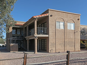 501-507 E Jacinto St in Tucson, AZ - Foto de edificio - Building Photo