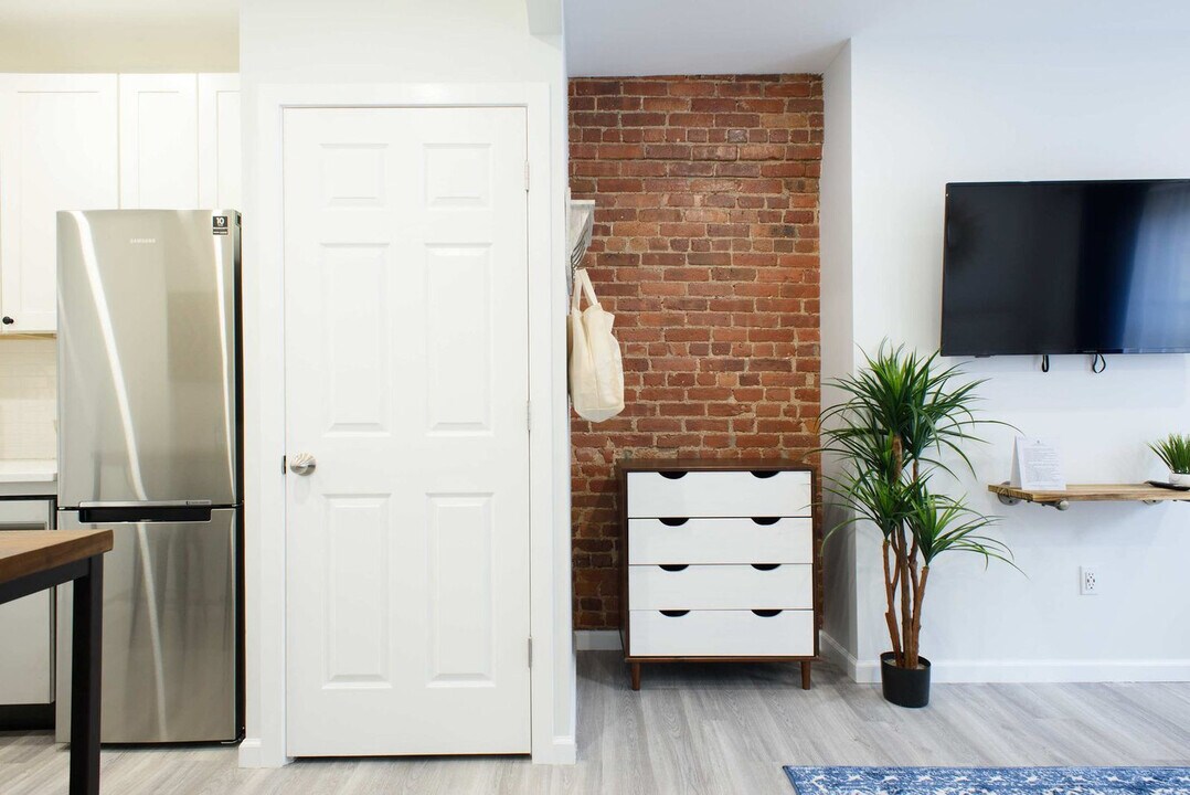 240e E 75th St in New York, NY - Foto de edificio