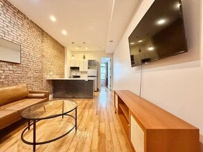 Nice room in a good neighborhood in Brooklyn, NY - Foto de edificio - Building Photo