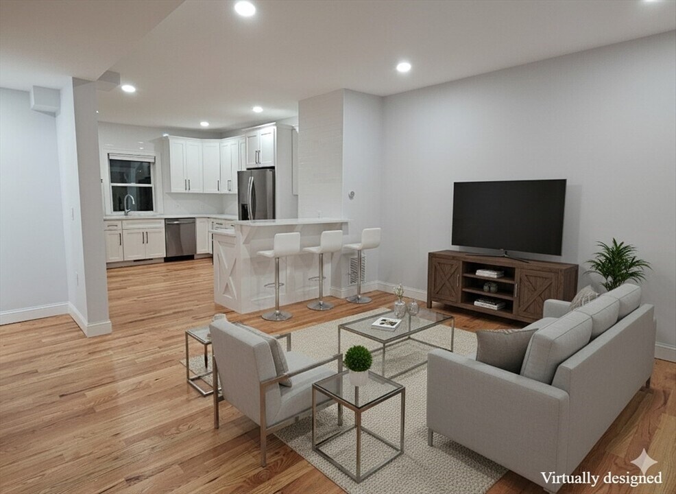 141 Morse St in Watertown, MA - Building Photo