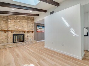 2009 GATHRIGHT Cv in Austin, TX - Building Photo - Building Photo