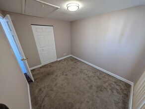 8827 S Kilbourn Ave in Hometown, IL - Building Photo - Building Photo