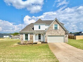 60 Hughetta St in Somerville, TN - Building Photo