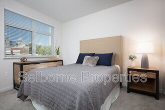 777 Broadway in Oakland, CA - Building Photo - Building Photo