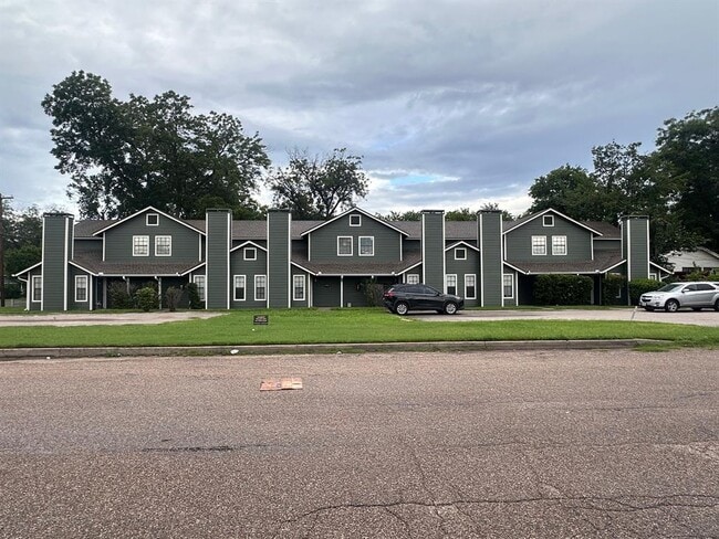 property at 1007 Water St