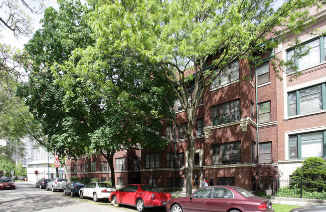 5305-5311 S Cornell Ave in Chicago, IL - Foto de edificio - Building Photo