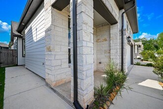 1535 Cathedral Bend Drive in Sienna, TX - Building Photo - Building Photo