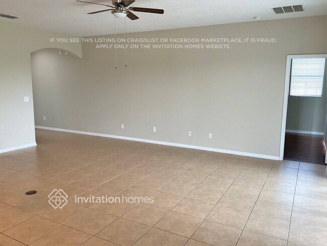 11526 Balintore Dr in Riverview, FL - Building Photo - Building Photo