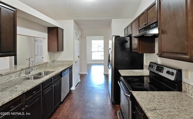 10249 Secret Harbor Ct in Jacksonville, FL - Building Photo - Building Photo