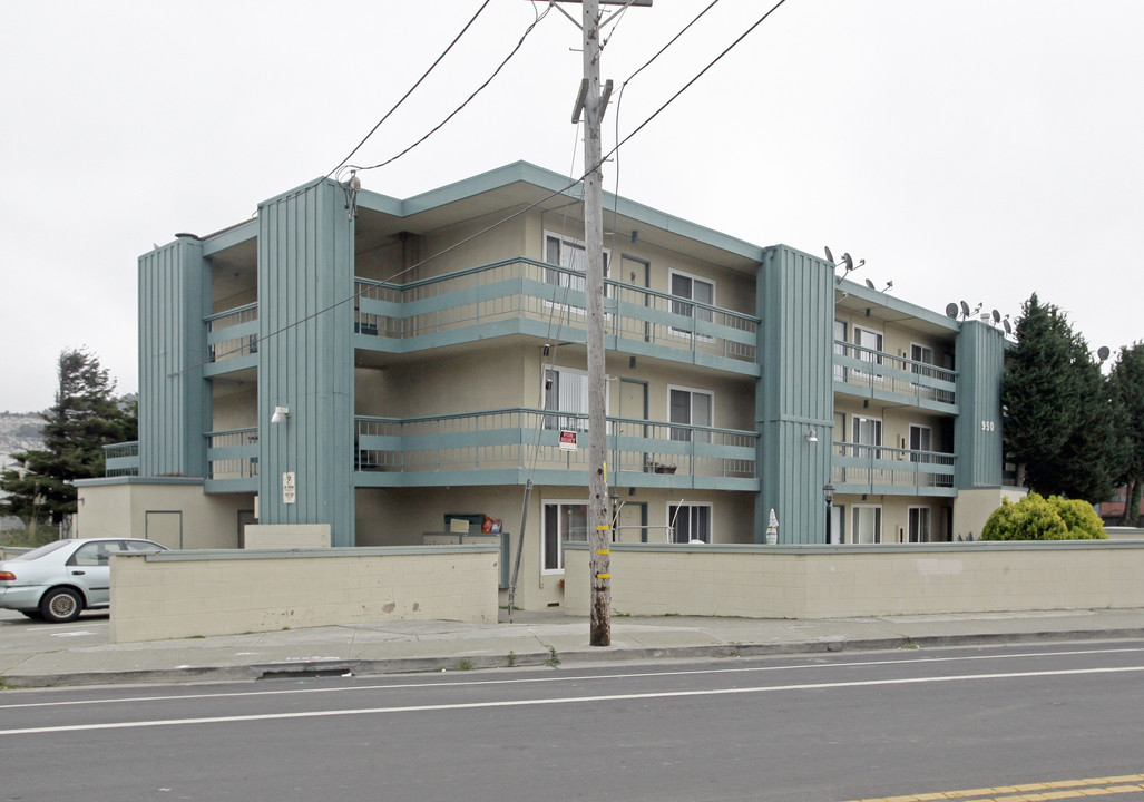 950 Antoinette Ln in South San Francisco, CA - Building Photo