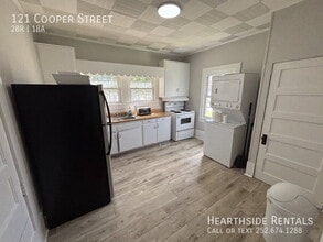 121 Cooper St in Winterville, NC - Building Photo - Building Photo