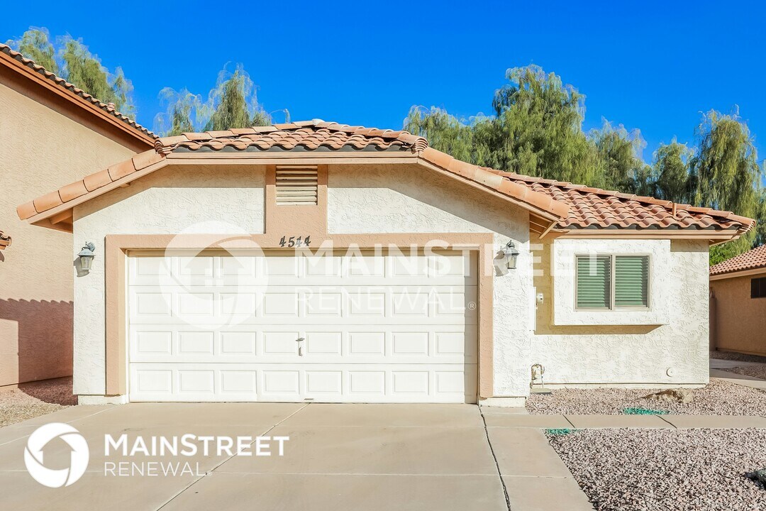 4544 E Garnet Ave in Mesa, AZ - Building Photo