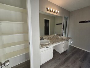 22027 Rockgate Dr in Spring, TX - Building Photo - Building Photo