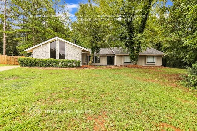 5388 Golfcrest Cir in Stone Mountain, GA - Building Photo - Building Photo