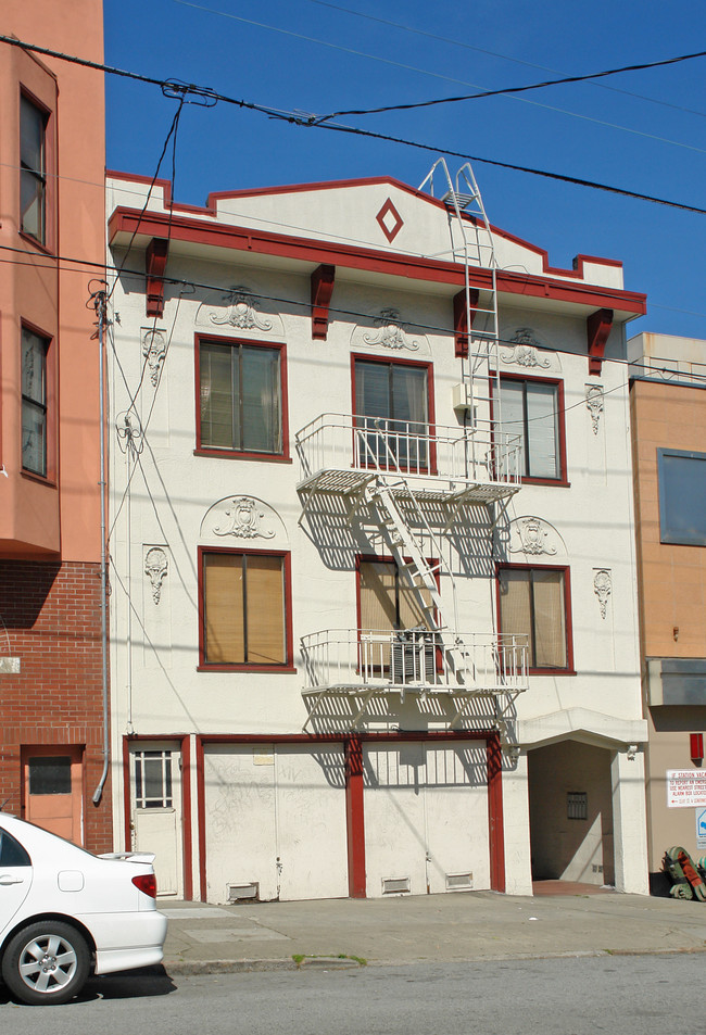 1323 Leavenworth St in San Francisco, CA - Building Photo - Building Photo