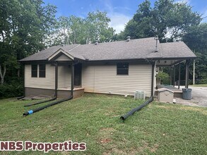 809 Lester Rd in Knoxville, TN - Building Photo - Building Photo