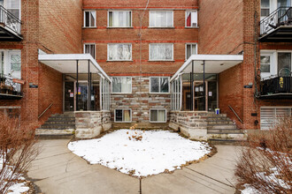 4900 Édouard-Montpetit Boul in Montréal, QC - Building Photo - Building Photo