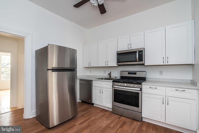 1509 W Lombard St-Unit -2 in Baltimore, MD - Building Photo - Building Photo