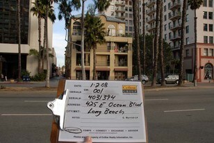 425 E Ocean Blvd in Long Beach, CA - Building Photo