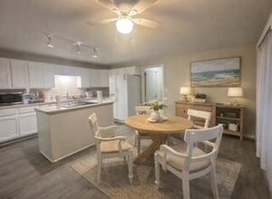 8660 Dexter-Pinckney Rd in Pinckney, MI - Building Photo - Building Photo