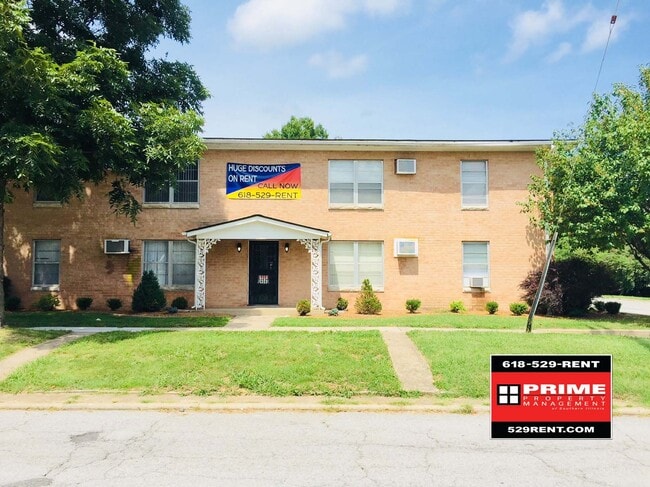 property at 412 S Poplar St