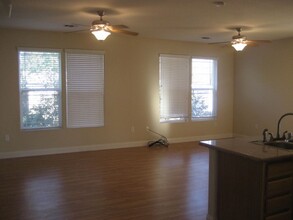 1810 G St in Sacramento, CA - Foto de edificio - Building Photo