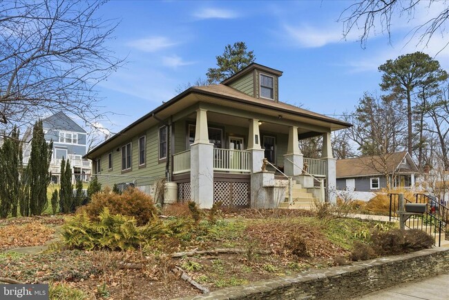 property at 2400 Valley Way