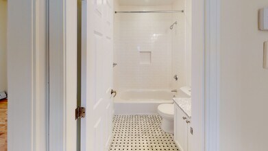 65 Langdon St, Unit 12 in Cambridge, MA - Building Photo - Building Photo