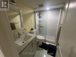 47 Olivia Marie Rd in Brampton, ON - Building Photo - Building Photo