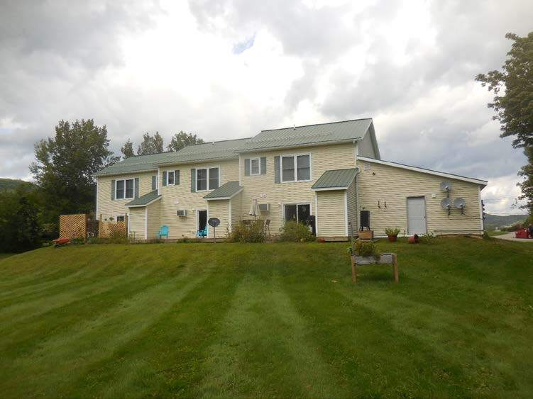 70 Lamoille View Ln, Unit 70A in Jeffersonville, VT - Building Photo