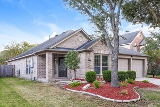 13323 Lake Passage Ln in Houston, TX - Building Photo - Building Photo