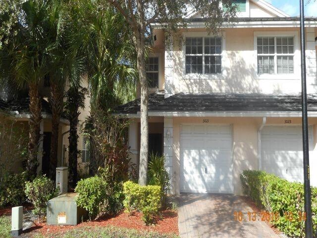 3021 NW 30th Ave in Lauderdale Lakes, FL - Building Photo - Building Photo