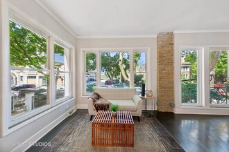 7619 N Bosworth Ave, Unit 1.5 in Chicago, IL - Building Photo - Building Photo