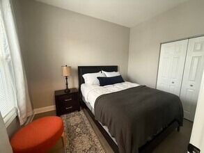 3049 N Avers Ave in Chicago, IL - Building Photo - Building Photo