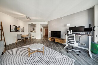 388 Beale St in San Francisco, CA - Foto de edificio - Building Photo