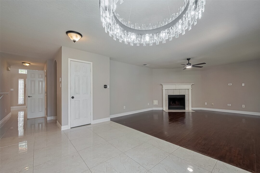 1523 Brook Grove Dr in Katy, TX - Building Photo