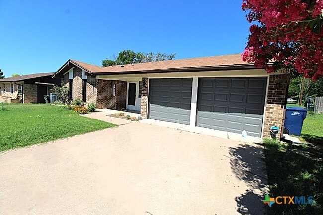property at 1907 Henry St