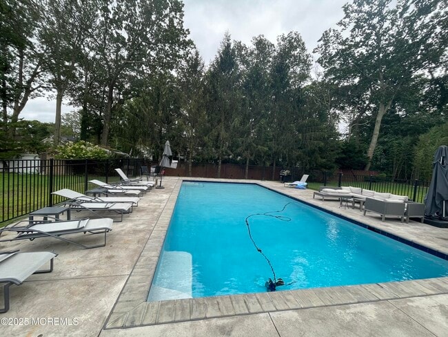 72 Whalepond Rd in Ocean Township, NJ - Building Photo - Building Photo