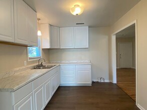 509 E 12th Ave in Belton, TX - Building Photo - Building Photo