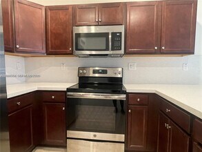 10491 W 34th Ct in Hialeah, FL - Building Photo - Building Photo