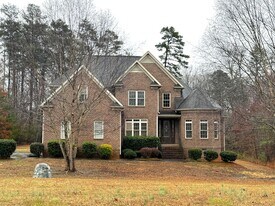 2434 Gateway Ln in Lincolnton, NC - Building Photo