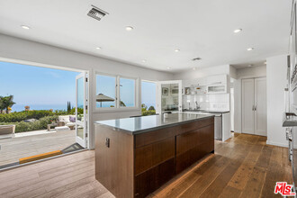 27861 Winding Way in Malibu, CA - Building Photo - Building Photo