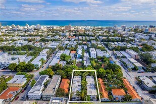 728 Lenox Ave, Unit A8 in Miami Beach, FL - Building Photo