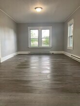 2831 Globe Ave, Unit 1 in Lorain, OH - Foto de edificio - Building Photo