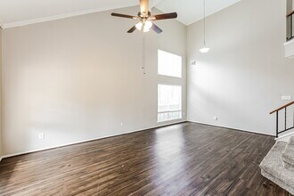 6018 Fern Hollow Ct in Katy, TX - Foto de edificio - Building Photo