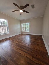 6109 Saxon Dr in Houston, TX - Building Photo - Building Photo