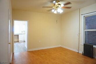 115 Park Ave, Unit 1 in Newark, NJ - Building Photo - Building Photo