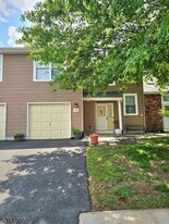 149 Skipton Pl in Franklin Township, NJ - Building Photo