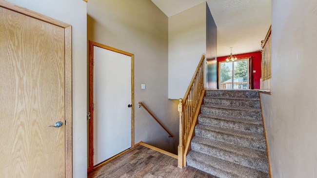 3137 Lake St NW in Rochester, MN - Building Photo - Building Photo